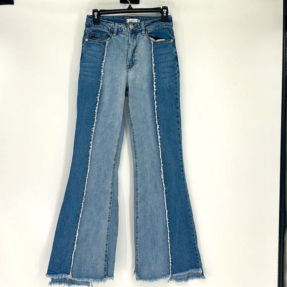 Rue21 Bellbottoms Jeans Women Size 1 Blue Wide Leg High Rise Raw Hem Denim - Picture 5 of 16